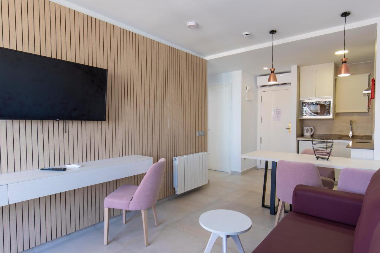 Two-Bedroom Apartment,1137712648:JPEG