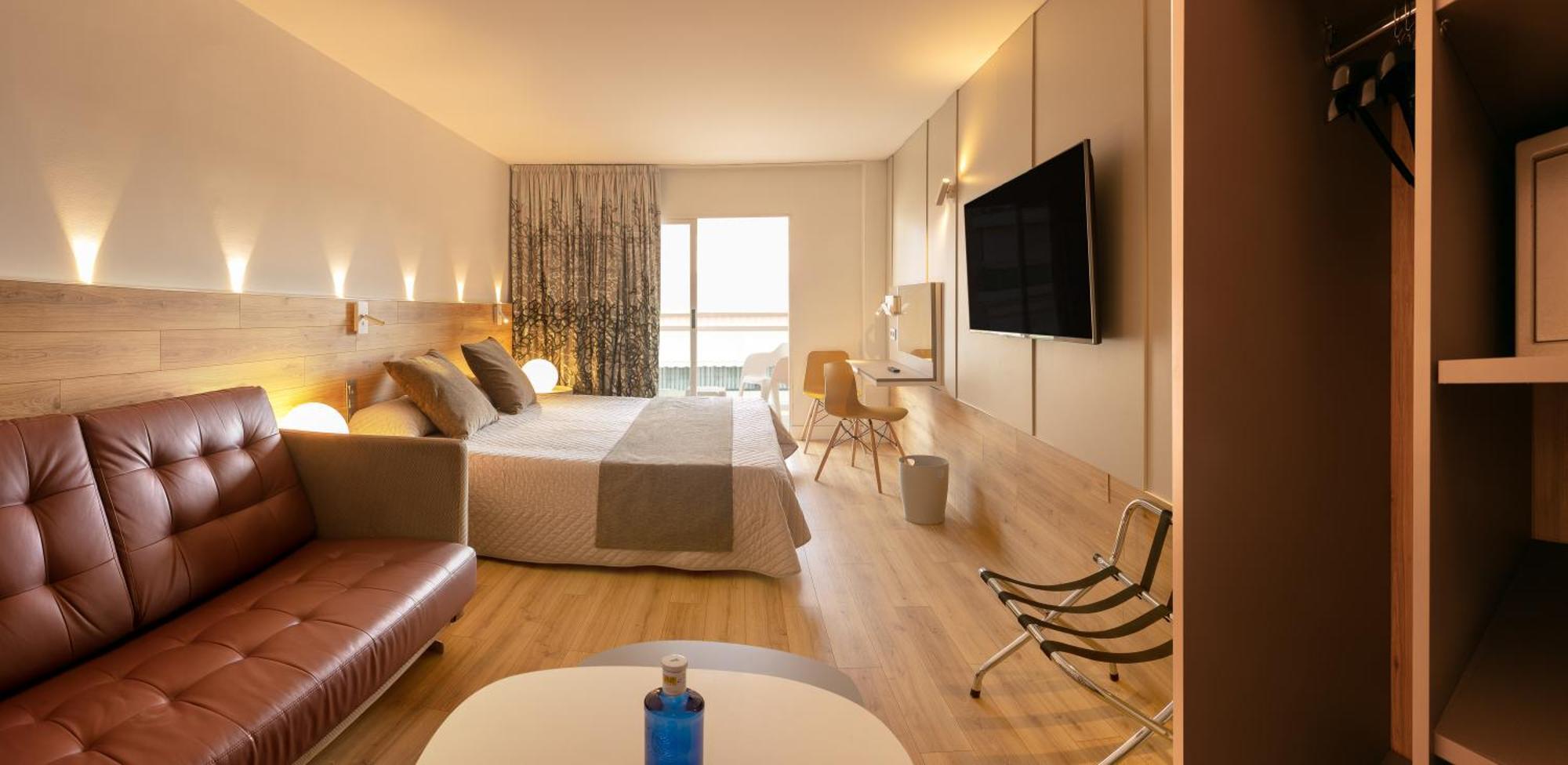 Suite Junior (2 adultos + 1 niño)