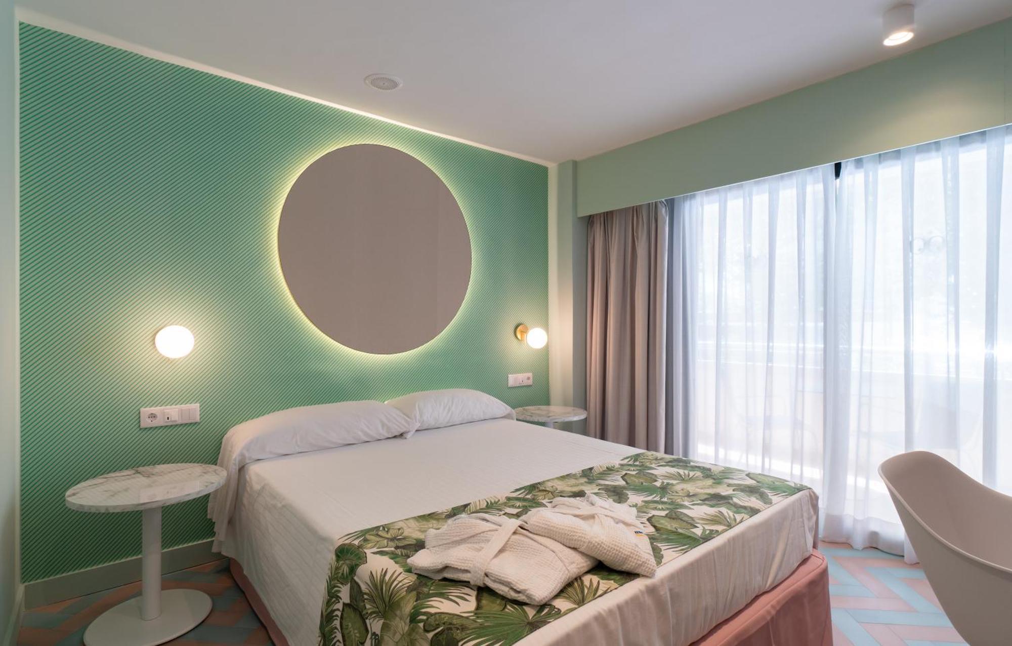 Junior Suite Avenue View