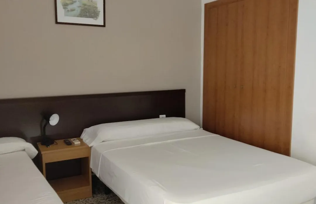 Hotel Iris-1