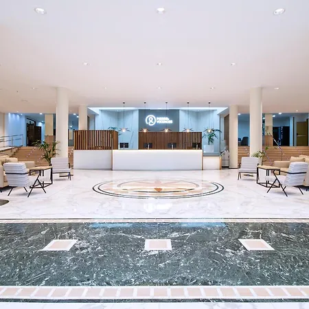 Hotel Benidorm East by Pierre&Vacances-2